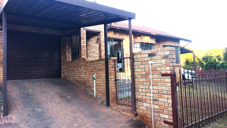3 Bedroom Property for Sale in Safari Gardens North West